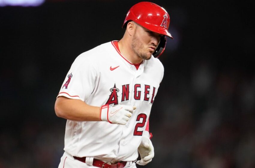  Angels’ Mike Trout leaves hit by pitch on hand, X-rays negative