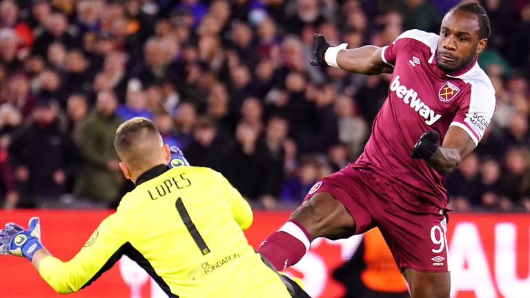  Antonio ‘buzzing’ for crunch Lyon clash: ‘We’re coming out swinging’