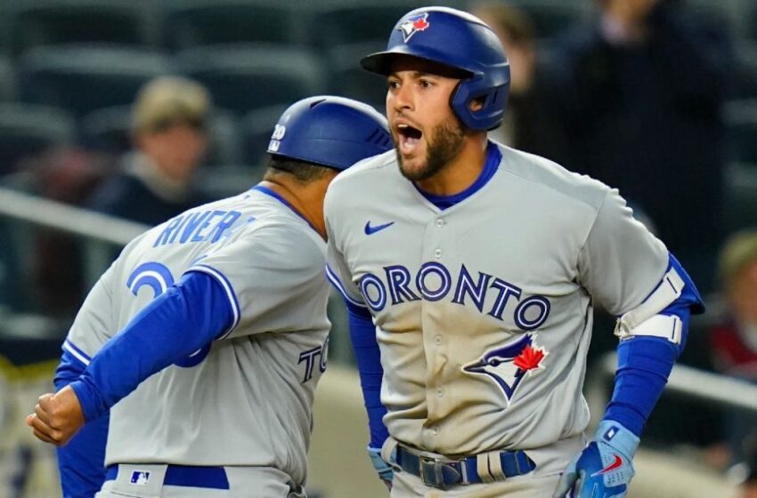  Blue Jays’ George Springer leaves game vs. Red Sox after getting hit by pitch