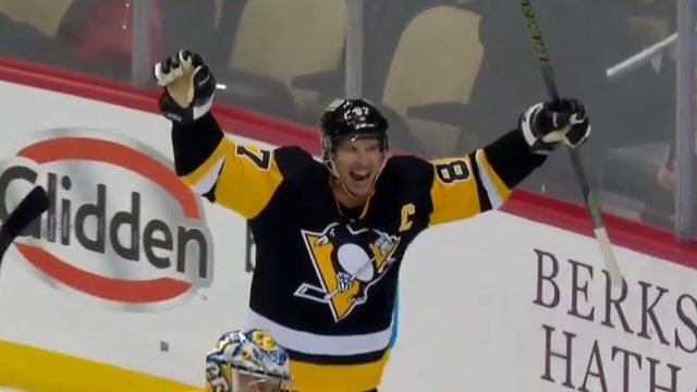  Crosby gives Penguins OT win over Predators, reaches 1,400 points