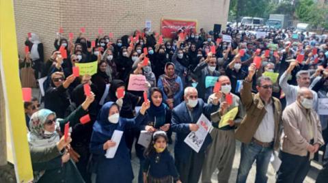  احتجاجات «معيشية» للمعملين في إيران وسط غضب على رئيس البرلمان