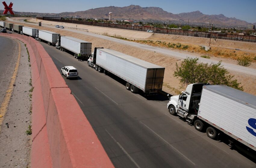  Economic toll in Texas worsens as many trucks remain stopped at Mexico border