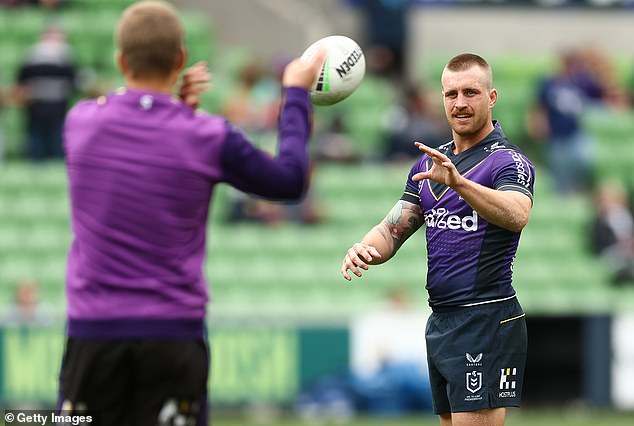  Former Melbourne Storm players have slammed the club over disrespectful Cameron Munster offer
