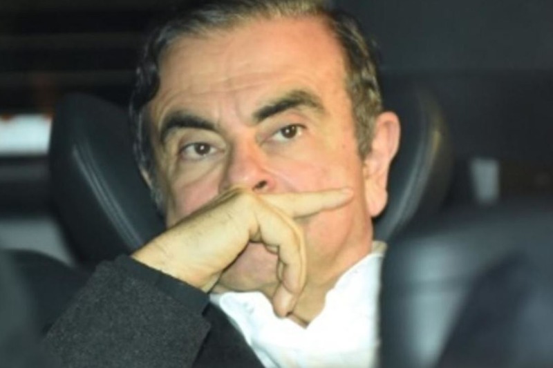  Former Renault boss Carlos Ghosn targeted by an arrest warrant in France