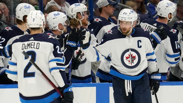  Jets’ Blake Wheeler vents about disappointment ending season outside of playoffs