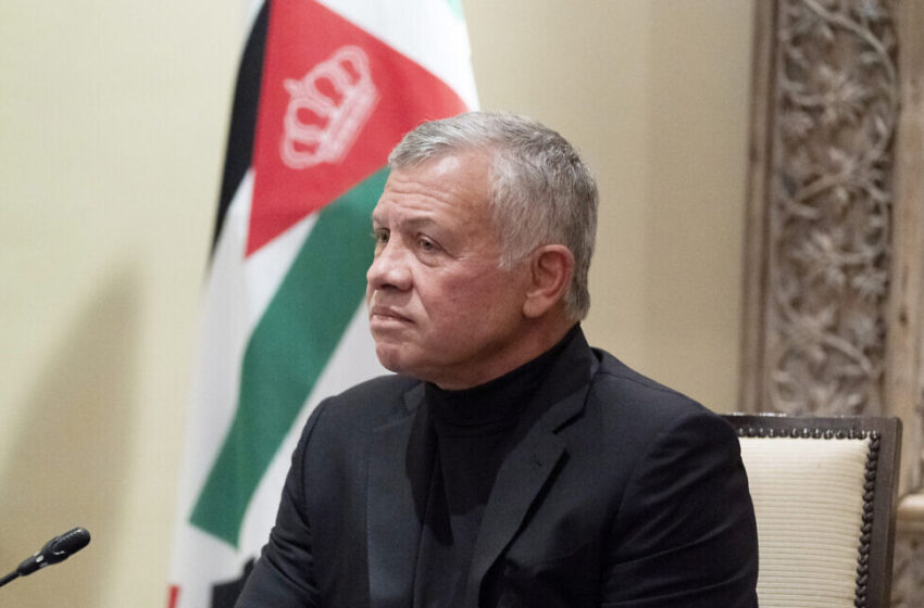  Jordanian king to undergo surgery for slipped disk at hospital in Germany