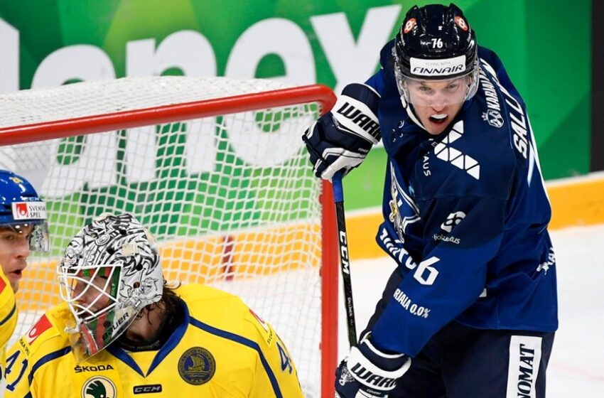  Maple Leafs sign defenceman Axel Rindell to two-year contract