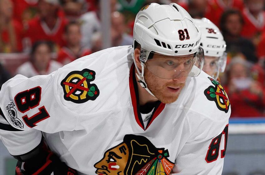  Marian Hossa to sign one-day contract with Blackhawks, retire as a member of the team