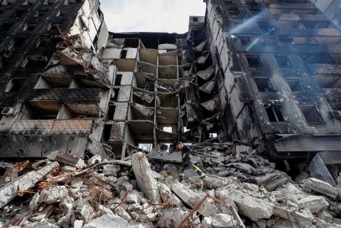  Mariupol Mayor Says Siege Has Killed More than 10,000 Civilians