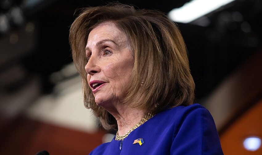  Pelosi tests negative for COVID, set to exit isolation