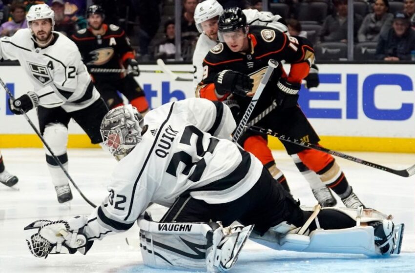  Quick, Kings grab two key points with win over Ducks