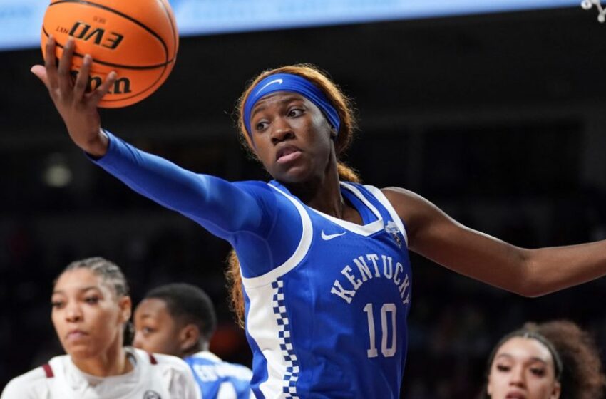  Rhyne Howard selected first overall by Atlanta Dream in 2022 WNBA Draft