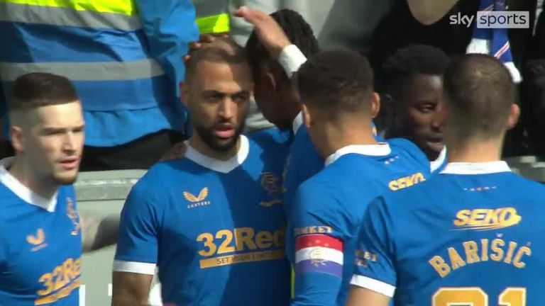  Roofe scores first Rangers hat-trick to cut gap on Celtic