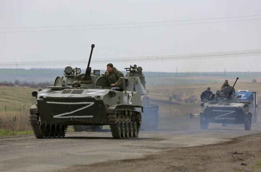  Russia pours in troops, assails eastern Ukraine in potentially pivotal battle