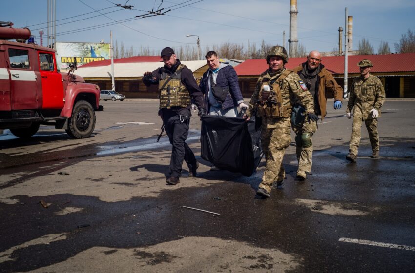  Russia-Ukraine live updates: Ukraine vows to continue evacuations despite train station attack