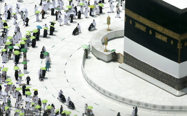  Saudi Arabia to ease COVID restrictions, allow 1 million hajj pilgrims
