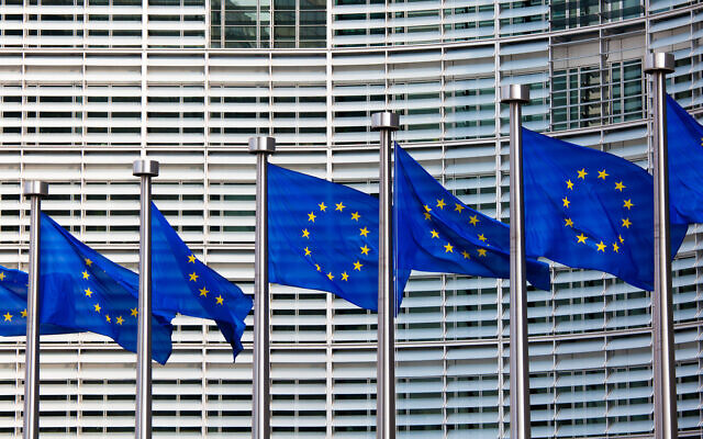  Senior EU officials targeted with NSO spyware – report