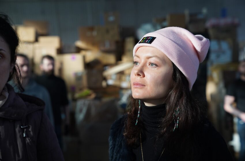  She visited Ukraine to reconnect with her dad. Now she’s deploying aid.