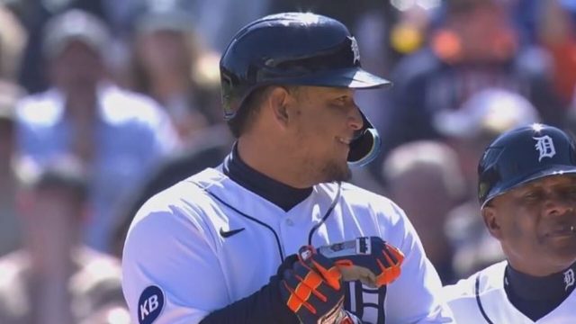  Twitterverse reacts to Cabrera’s controversial intentional walk vs. Yankees
