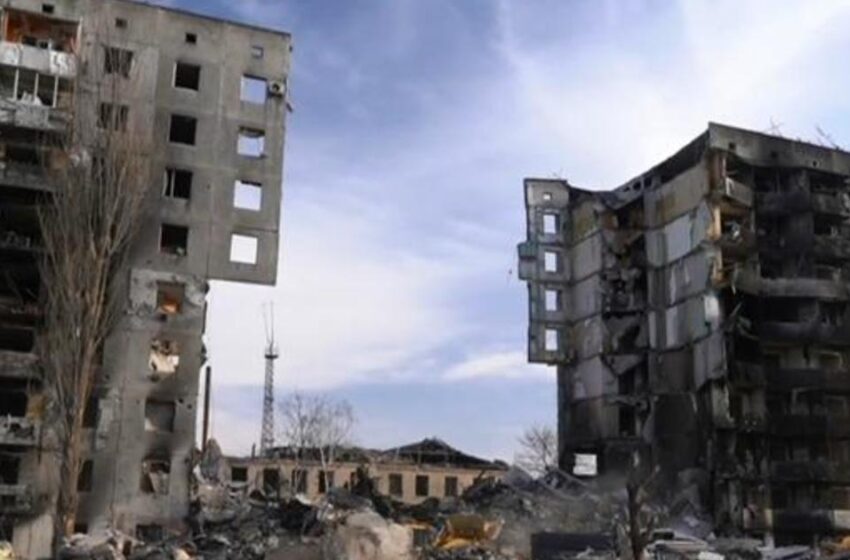  Ukraine copes with destruction from Russian siege