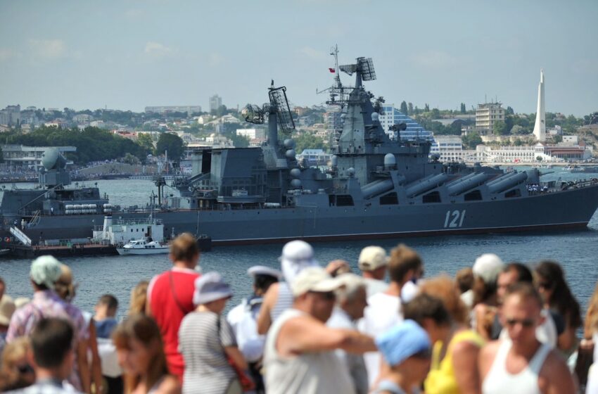  Ukraine says it hit Russia’s top Black Sea warship in missile strike
