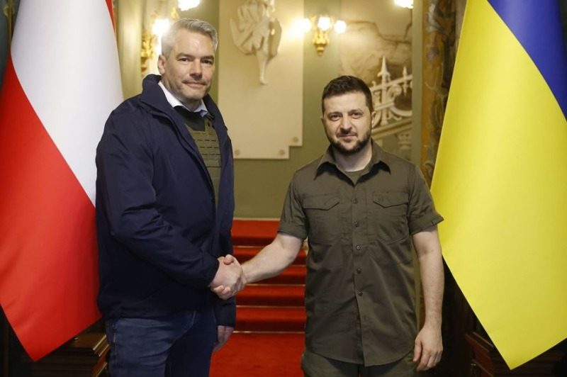  Zelensky: kyiv is always ready to negotiate with Moscow