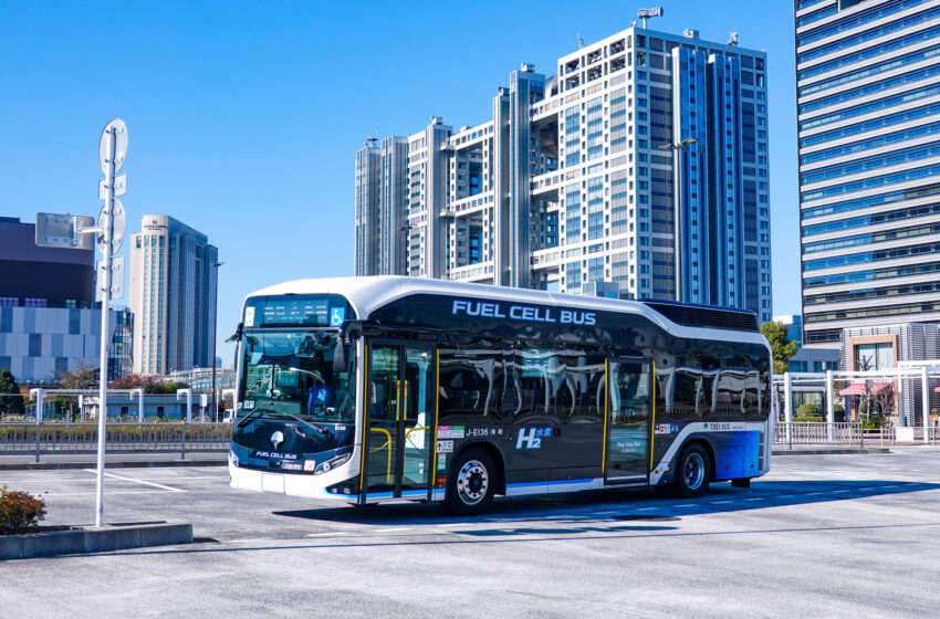  After Toyota’s Mirai, the Japanese auto giant zeroes in on hydrogen buses and heavy-duty trucks