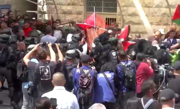  Clashes erupt amid funeral of Al Jazeera journalist Shireen Abu Akleh