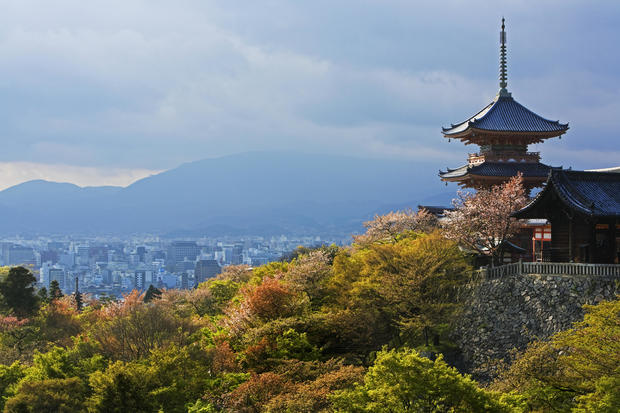  Kyoto, Japan’s beautiful old imperial capital, is going broke fast