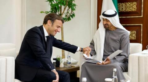  Macron’dan BAE’ye taziye ziyareti