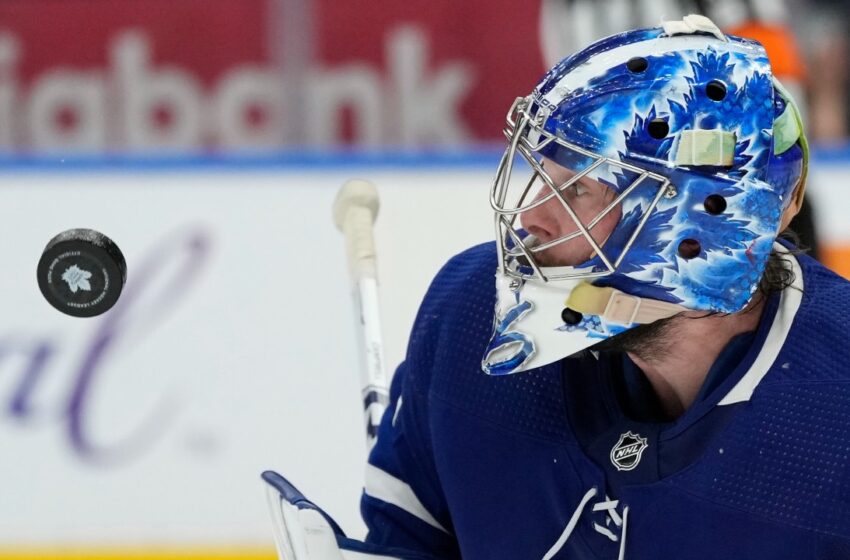  Maple Leafs replace Campbell with Kallgren after Lightning take 5-0 lead in Game 4