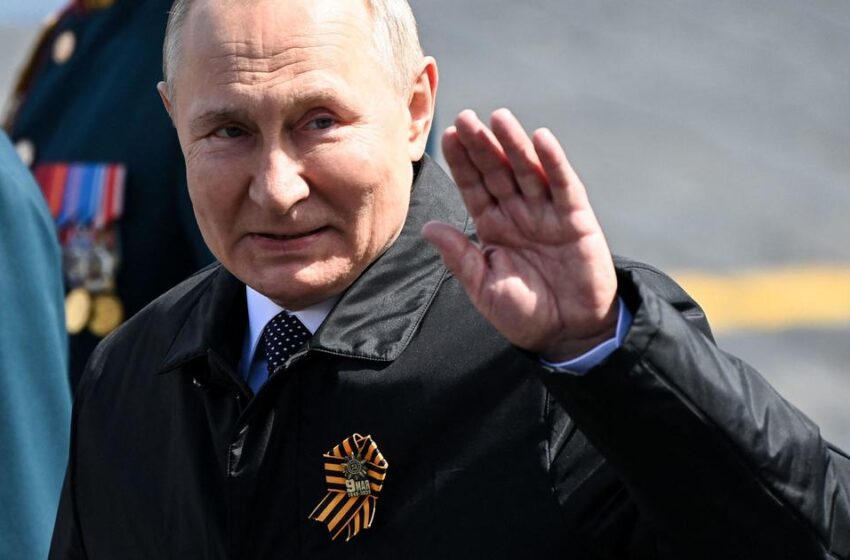  Putin preparing for “prolonged conflict” in Ukraine, intel chief says