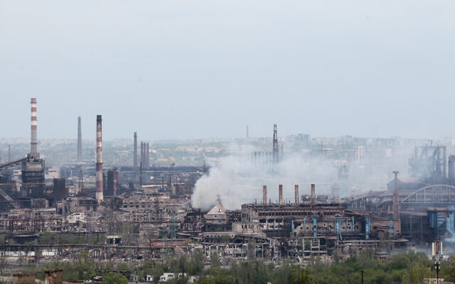  Ukraine says doing ‘everything necessary’ to extract last defenders of Mariupol mill