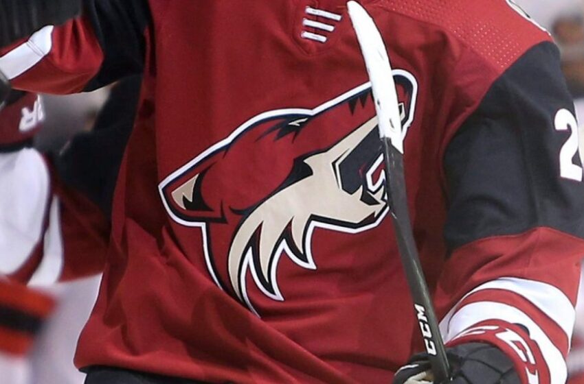  Tempe city council votes to continue negotiating arena deal with Coyotes