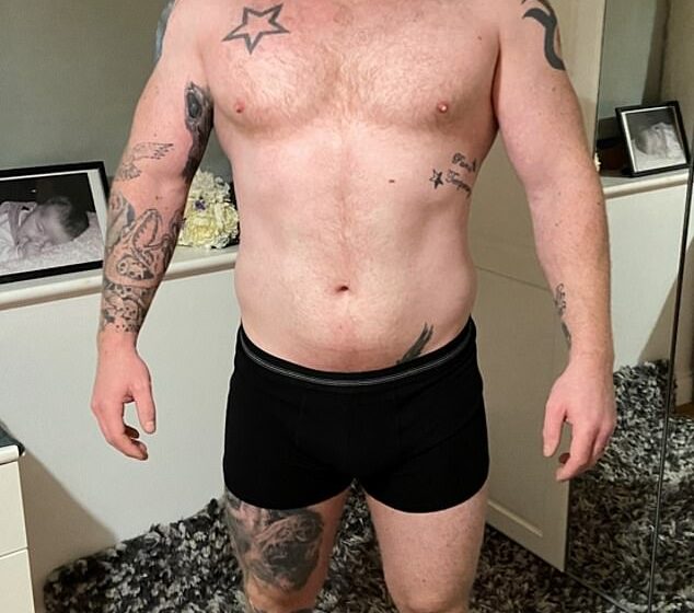  Overweight father loses four stone in five months and becomes bodybuilding champion
