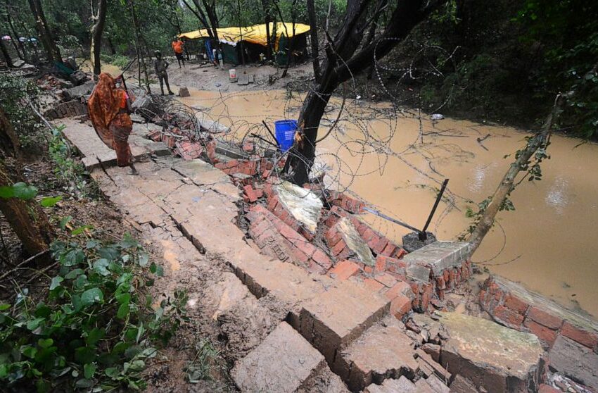  12 die in collapsed houses following heavy rains in India
