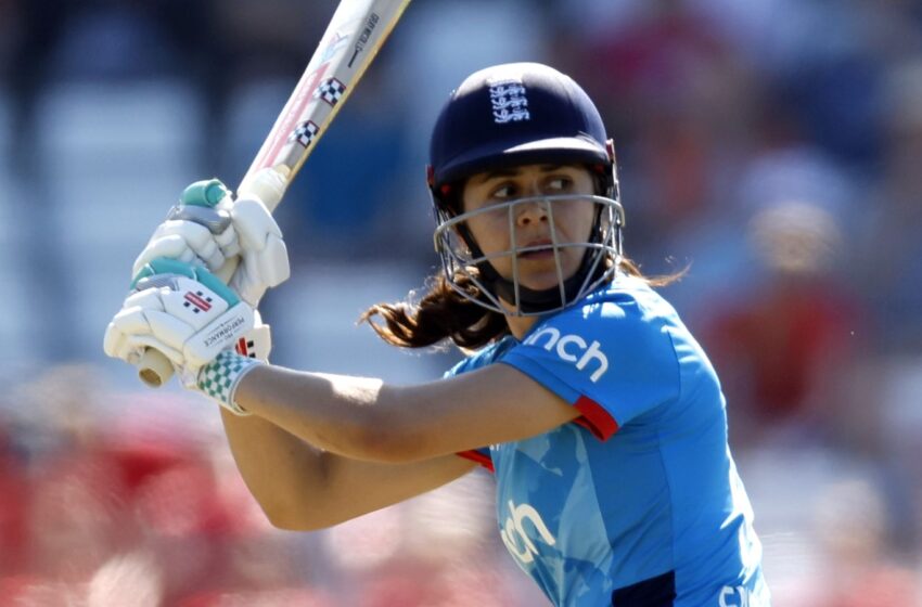  England cantering to victory, chasing 142 for ODI series win LIVE!