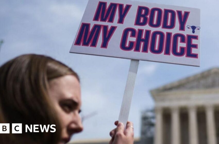  Iowa’s top court upholds six-week abortion ban law