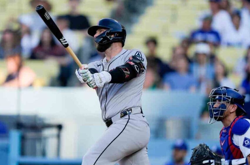  Diamondbacks’ Christian Walker continues Dodger Stadium rampage with two more homers