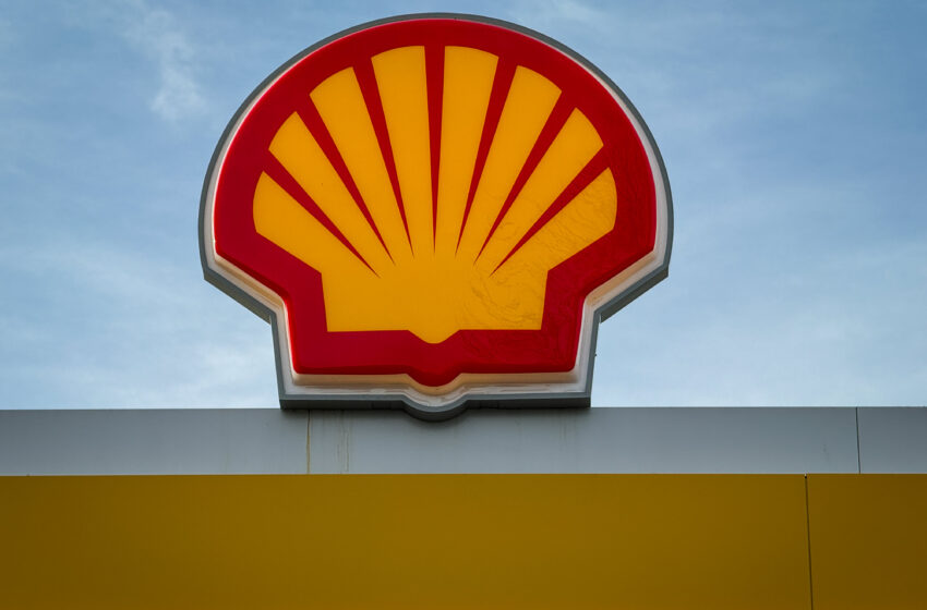  Energy giant Shell to take up to a $2 billion impairment hit on Rotterdam, Singapore plants
