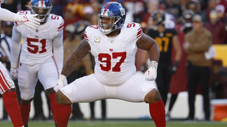  ‘Hard Knocks’ reveals Giants star tried recruiting college teammate in free agency