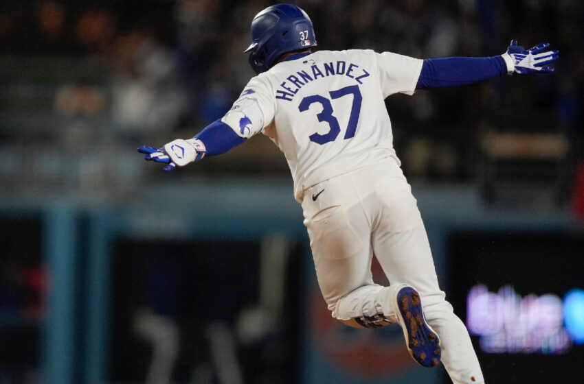  Hernandez singles in go-ahead run in ninth, lifting Dodgers over Diamondbacks