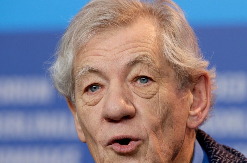  Ian McKellen withdraws from tour of his play to ‘protect my recovery’ after fall from stage