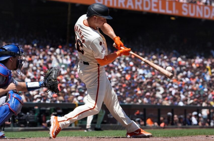  MLB Roundup: Chapman homers, Giants rout Dodgers