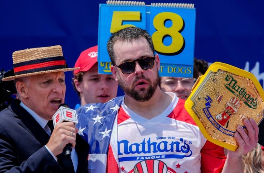  Patrick Bertoletti wins his first title at Nathan’s hot dog eating contest