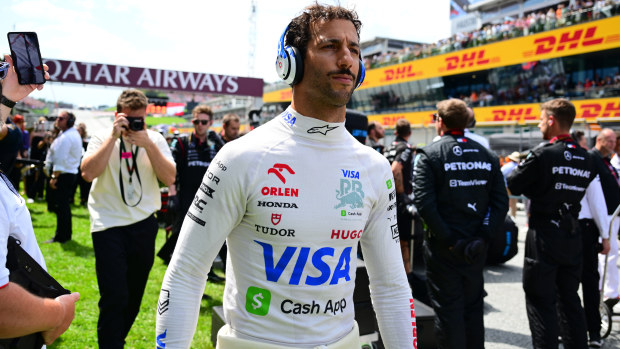  Ricciardo doing ‘everything I can’ to keep his seat