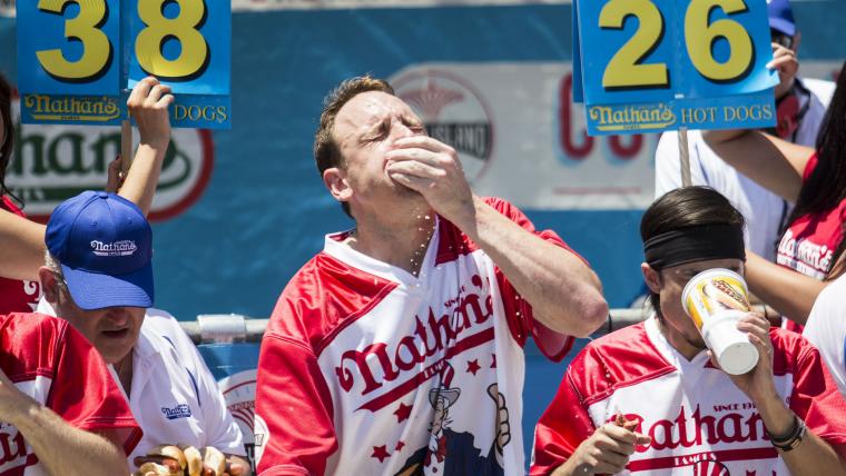  The simple reason why Nathan’s Hot Dog Eating contestants dunk hot dogs in water